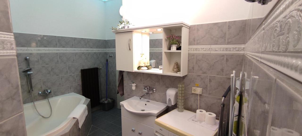 Center Apartman 세게드 외부 사진